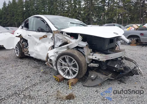 2023 Tesla Model Y Awd/Long Range Dual Motor All-Wheel Drive from USA, damaged, VIN 7SAYGAEE1PF860755